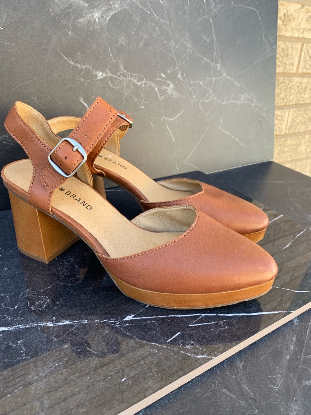 Lucky Brand Rheyme Mary Jane shoes size 8.5